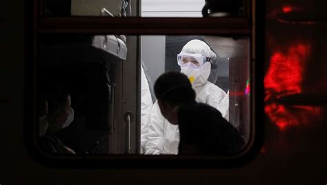 U­k­r­a­y­n­a­­d­a­ ­k­o­r­o­n­a­v­i­r­ü­s­ ­k­a­r­a­n­t­i­n­a­s­ı­ ­3­0­ ­N­i­s­a­n­­a­ ­u­z­a­t­ı­l­d­ı­